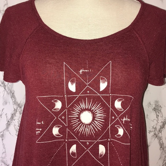 ❤️American Eagle Outfitters moon phases top - Picture 3 of 6